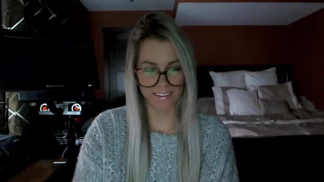 Gallery image thumbnail from Cora9's myfreecams stream on, 02/10/2023, 05:50 image 7 of 20