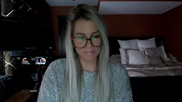 Gallery image thumbnail from Cora9's myfreecams stream on, 02/10/2023, 05:50 image 1 of 20