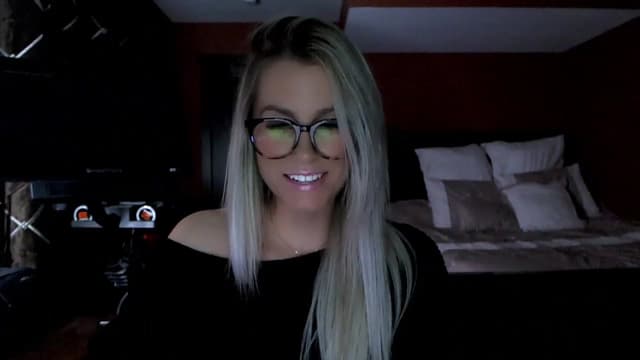 Gallery image thumbnail from Cora9's myfreecams stream on, 02/15/2023, 06:20 image 14 of 20