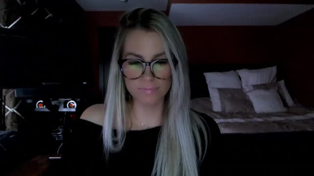 Gallery image thumbnail from Cora9's myfreecams stream on, 02/15/2023, 06:20 image 15 of 20