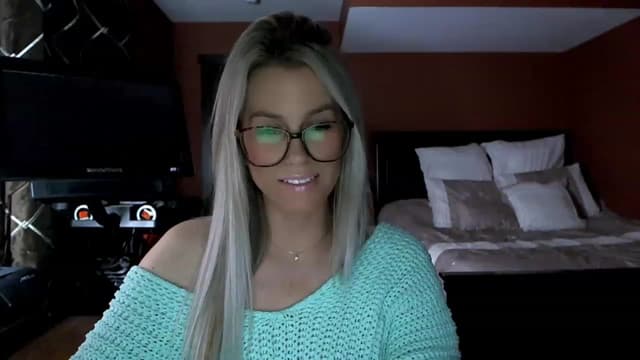 Gallery image thumbnail from Cora9's myfreecams stream on, 02/16/2023, 05:19 image 1 of 20