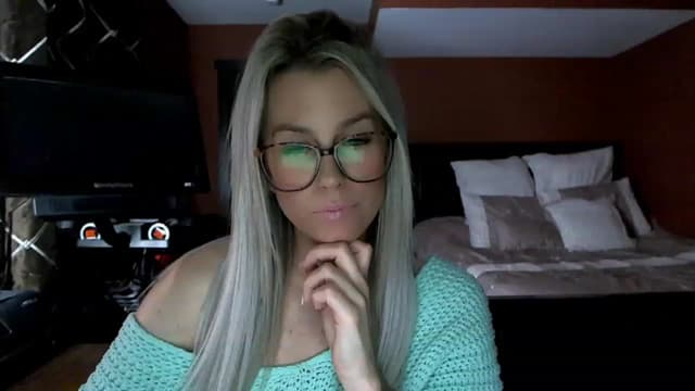 Gallery image thumbnail from Cora9's myfreecams stream on, 02/16/2023, 05:19 image 11 of 20