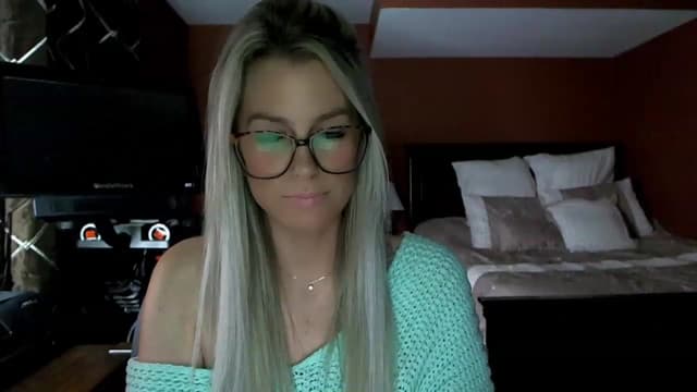Gallery image thumbnail from Cora9's myfreecams stream on, 02/16/2023, 06:00 image 16 of 20