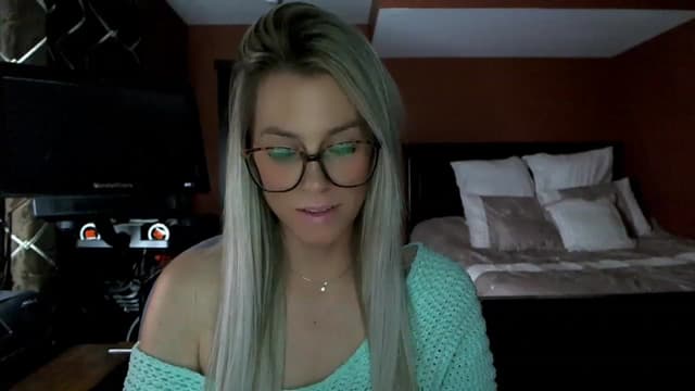 Gallery image thumbnail from Cora9's myfreecams stream on, 02/16/2023, 06:00 image 2 of 20