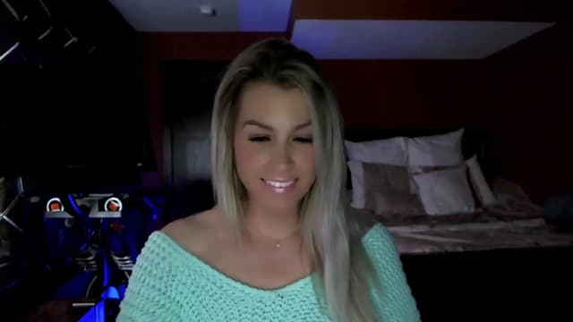 Gallery image thumbnail from Cora9's myfreecams stream on, 02/21/2023, 06:52 image 10 of 20