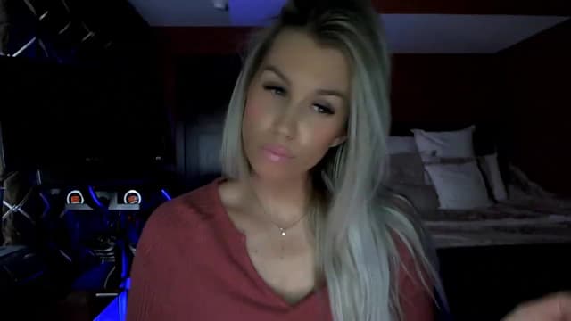 Gallery image thumbnail from Cora9's myfreecams stream on, 03/01/2023, 06:13 image 2 of 20