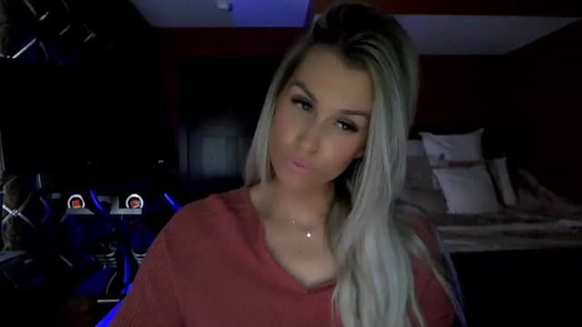 Gallery image thumbnail from Cora9's myfreecams stream on, 03/01/2023, 06:13 image 9 of 20
