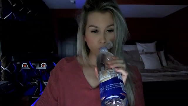 Gallery image thumbnail from Cora9's myfreecams stream on, 03/01/2023, 06:13 image 1 of 20