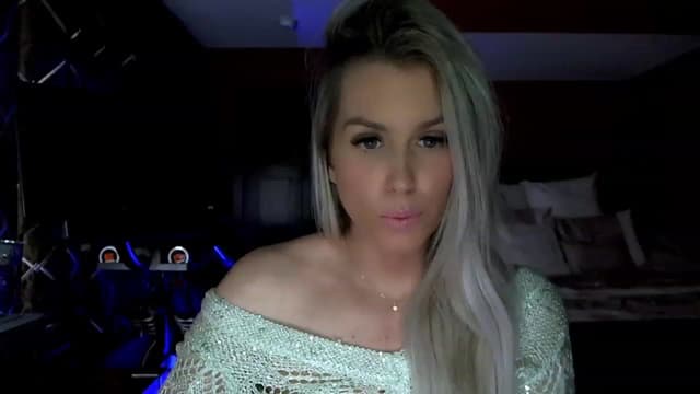 Gallery image thumbnail from Cora9's myfreecams stream on, 03/02/2023, 05:35 image 18 of 20