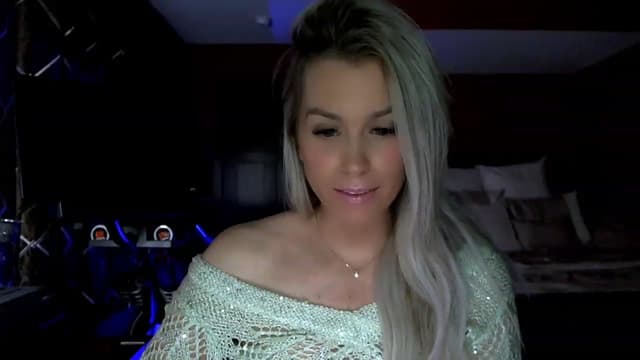 Gallery image thumbnail from Cora9's myfreecams stream on, 03/02/2023, 05:35 image 11 of 20