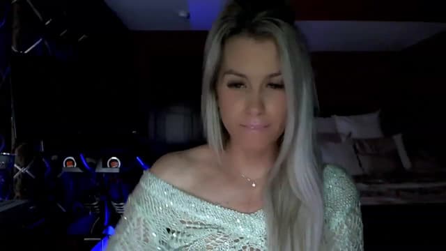 Gallery image thumbnail from Cora9's myfreecams stream on, 03/02/2023, 05:35 image 4 of 20