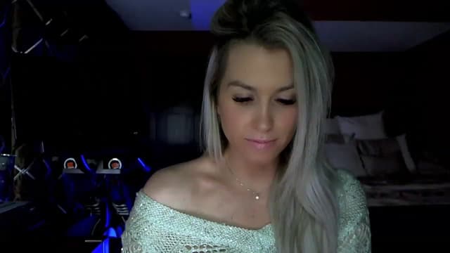 Gallery image thumbnail from Cora9's myfreecams stream on, 03/02/2023, 05:35 image 1 of 20