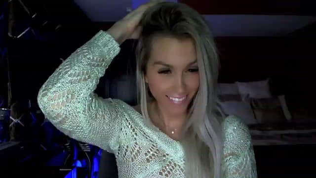Gallery image thumbnail from Cora9's myfreecams stream on, 03/02/2023, 05:35 image 17 of 20