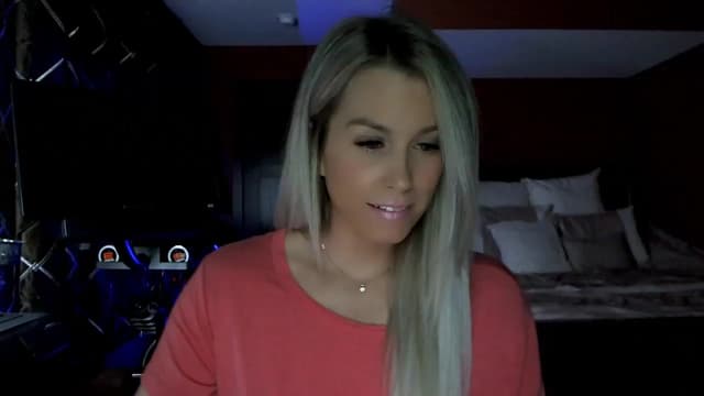 Gallery image thumbnail from Cora9's myfreecams stream on, 03/03/2023, 04:46 image 4 of 20