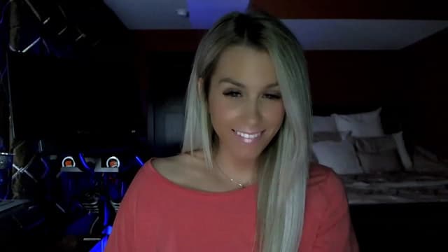 Gallery image thumbnail from Cora9's myfreecams stream on, 03/03/2023, 04:46 image 16 of 20