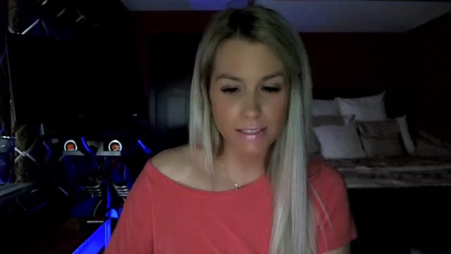 Gallery image thumbnail from Cora9's myfreecams stream on, 03/03/2023, 06:20 image 10 of 20