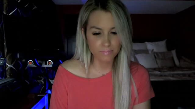Gallery image thumbnail from Cora9's myfreecams stream on, 03/03/2023, 06:20 image 14 of 20
