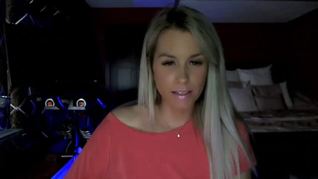 Gallery image thumbnail from Cora9's myfreecams stream on, 03/03/2023, 06:20 image 13 of 20