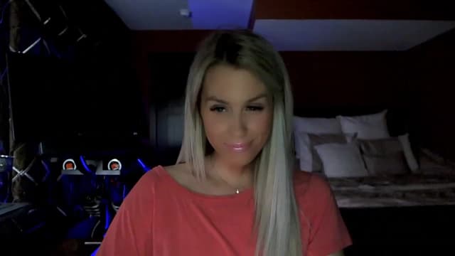 Gallery image thumbnail from Cora9's myfreecams stream on, 03/03/2023, 06:20 image 4 of 20