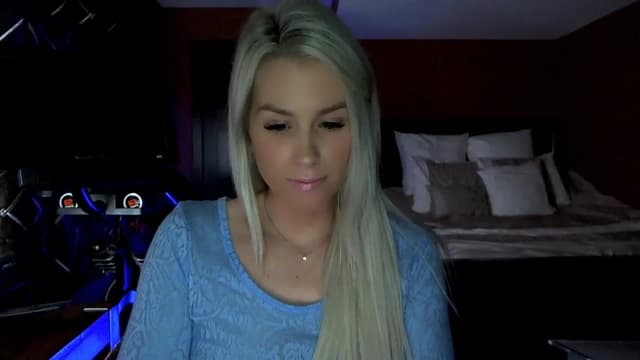 Gallery image thumbnail from Cora9's myfreecams stream on, 03/08/2023, 05:44 image 1 of 20