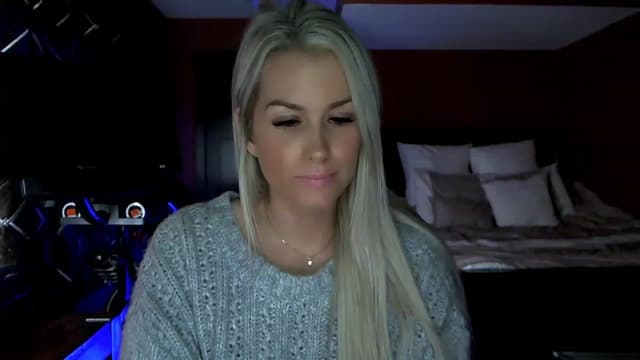 Gallery image thumbnail from Cora9's myfreecams stream on, 03/09/2023, 07:08 image 13 of 20