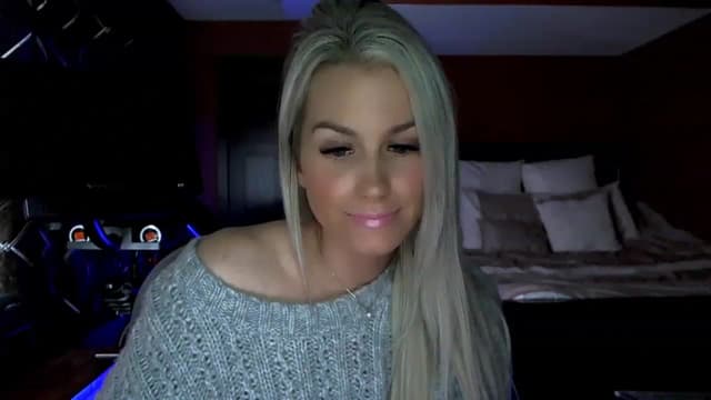 Gallery image thumbnail from Cora9's myfreecams stream on, 03/09/2023, 07:08 image 17 of 20