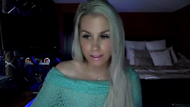 Gallery image thumbnail from Cora9's myfreecams stream on, 03/10/2023, 05:55 image 10 of 20