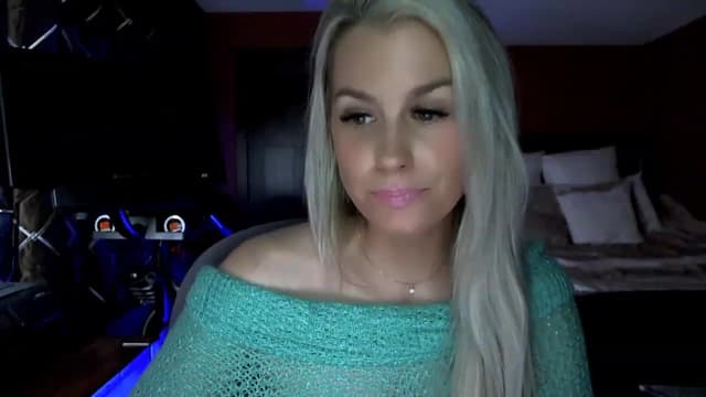Gallery image thumbnail from Cora9's myfreecams stream on, 03/10/2023, 05:55 image 15 of 20
