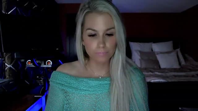 Gallery image thumbnail from Cora9's myfreecams stream on, 03/10/2023, 05:55 image 14 of 20