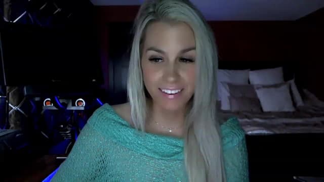 Gallery image thumbnail from Cora9's myfreecams stream on, 03/10/2023, 05:55 image 3 of 20