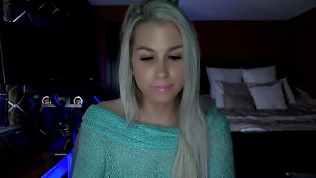 Gallery image thumbnail from Cora9's myfreecams stream on, 03/10/2023, 05:55 image 12 of 20