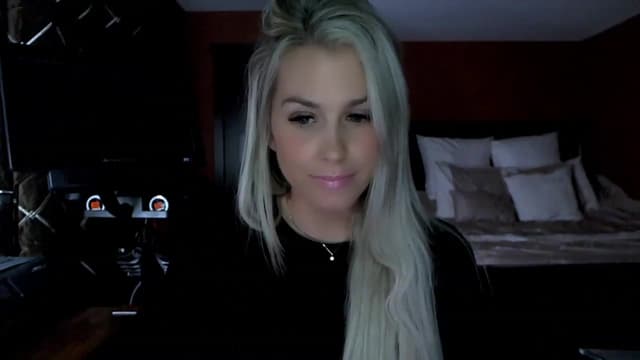 Gallery image thumbnail from Cora9's myfreecams stream on, 03/14/2023, 04:29 image 12 of 20