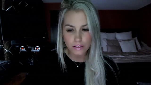 Gallery image thumbnail from Cora9's myfreecams stream on, 03/14/2023, 04:29 image 11 of 20
