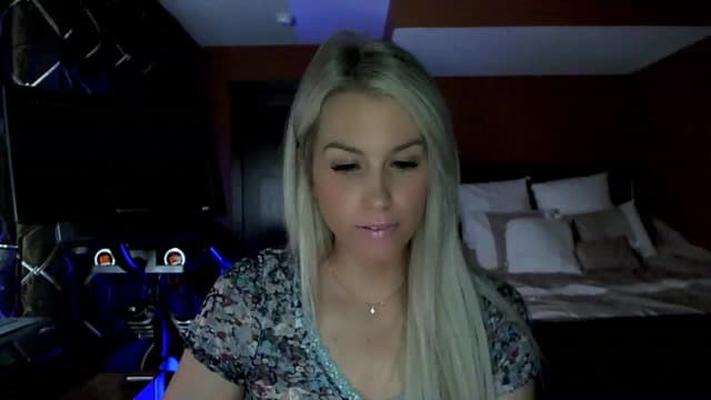 Gallery image thumbnail from Cora9's myfreecams stream on, 03/16/2023, 04:55 image 1 of 20