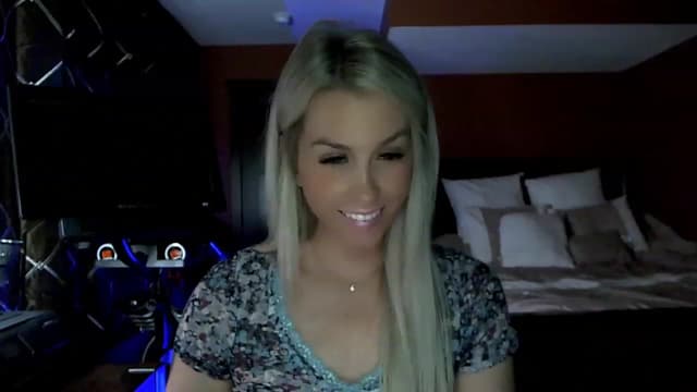 Gallery image thumbnail from Cora9's myfreecams stream on, 03/16/2023, 04:55 image 13 of 20