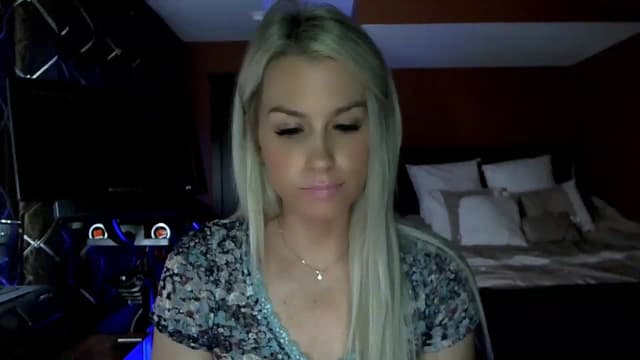 Gallery image thumbnail from Cora9's myfreecams stream on, 03/16/2023, 04:55 image 9 of 20