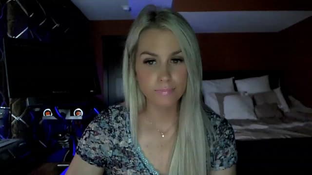 Gallery image thumbnail from Cora9's myfreecams stream on, 03/16/2023, 04:55 image 3 of 20