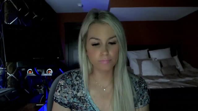 Gallery image thumbnail from Cora9's myfreecams stream on, 03/16/2023, 04:55 image 2 of 20