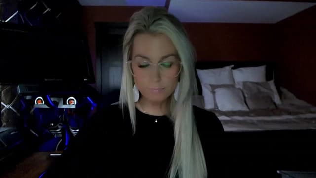 Gallery image thumbnail from Cora9's myfreecams stream on, 03/17/2023, 04:28 image 14 of 20