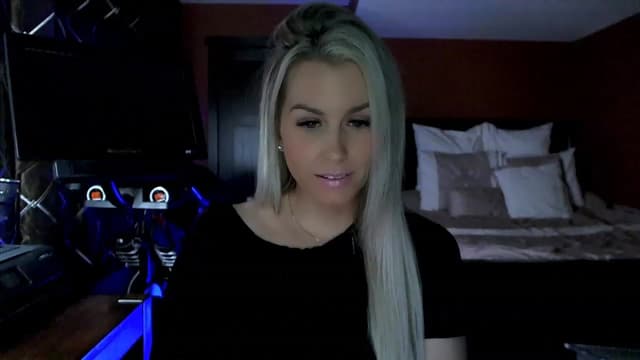 Gallery image thumbnail from Cora9's myfreecams stream on, 03/21/2023, 05:05 image 13 of 20