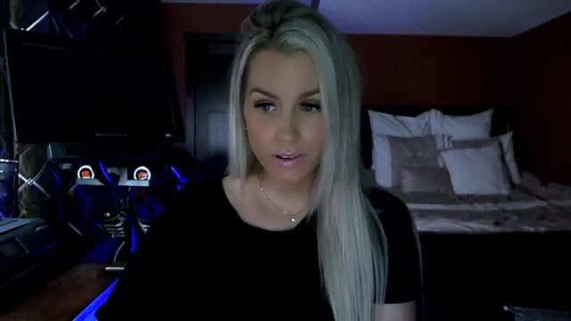 Gallery image thumbnail from Cora9's myfreecams stream on, 03/21/2023, 05:05 image 17 of 20