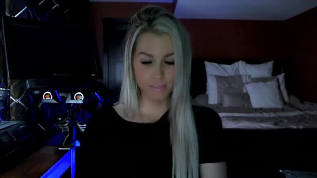 Gallery image thumbnail from Cora9's myfreecams stream on, 03/21/2023, 05:05 image 15 of 20