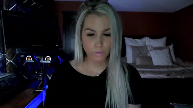 Gallery image thumbnail from Cora9's myfreecams stream on, 03/21/2023, 05:05 image 2 of 20