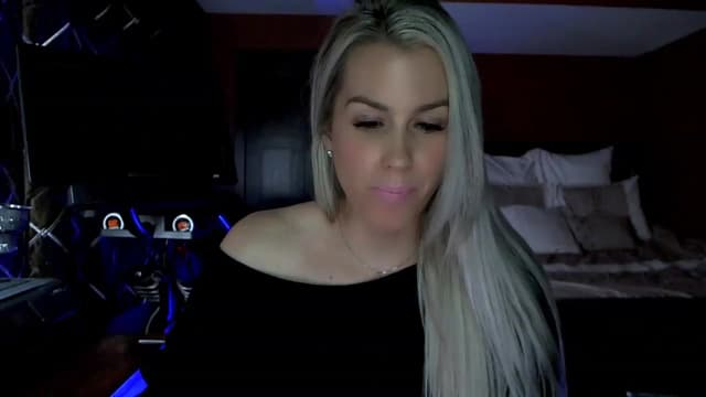 Gallery image thumbnail from Cora9's myfreecams stream on, 03/22/2023, 06:08 image 15 of 20
