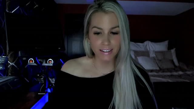 Gallery image thumbnail from Cora9's myfreecams stream on, 03/22/2023, 06:08 image 16 of 20