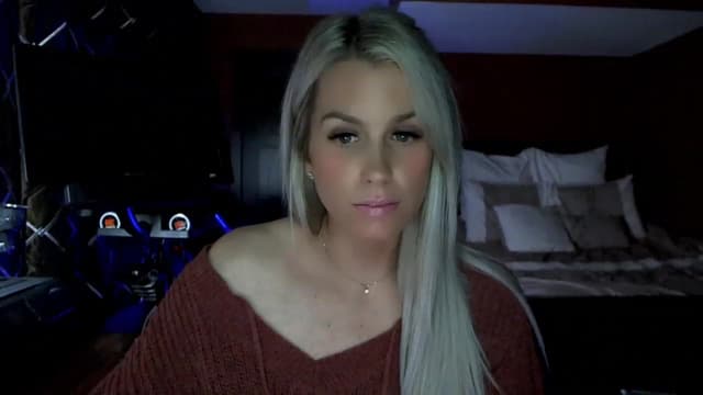 Gallery image thumbnail from Cora9's myfreecams stream on, 03/24/2023, 05:33 image 4 of 20