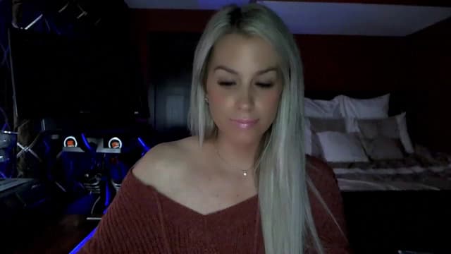 Gallery image thumbnail from Cora9's myfreecams stream on, 03/24/2023, 05:33 image 15 of 20