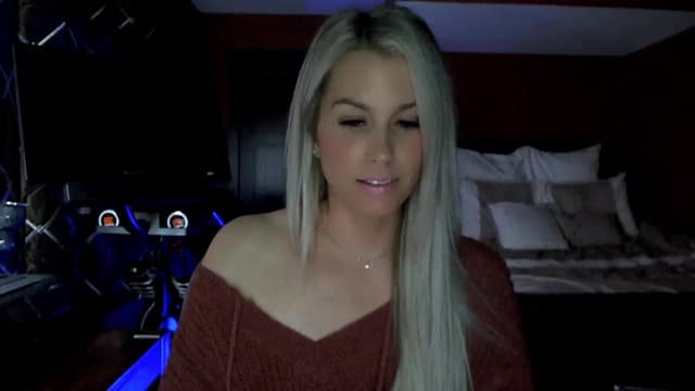 Gallery image thumbnail from Cora9's myfreecams stream on, 03/24/2023, 05:33 image 8 of 20