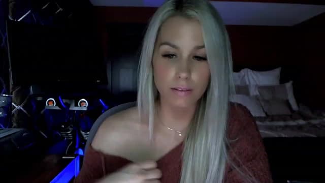 Gallery image thumbnail from Cora9's myfreecams stream on, 03/24/2023, 06:01 image 7 of 20