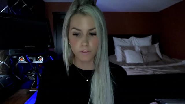 Gallery image thumbnail from Cora9's myfreecams stream on, 03/27/2023, 06:03 image 7 of 20